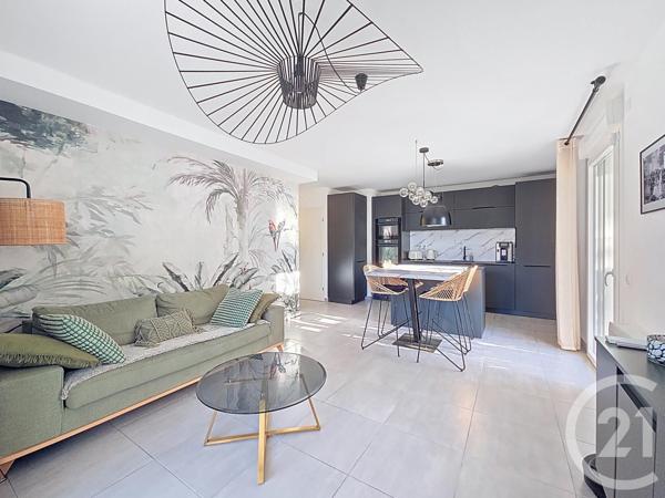 Appartement T3 à vendre  3 pièces - 60 m2 MARSEILLE - 13009