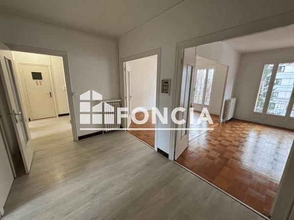 Location Appartement 5 pièces 106.19 m² - 8 RUE ELIE ROCHETTE Lyon 69007