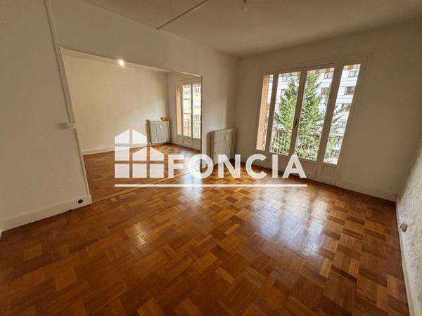 Location Appartement 5 pièces 106.19 m² - 8 RUE ELIE ROCHETTE Lyon 69007
