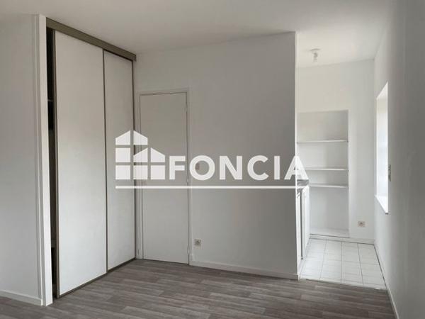 Location Studio 18.9 m² - 24 PLACE DU 8 MAI 45 Castres 81100