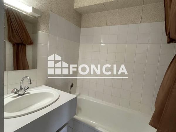 Location Studio 18.9 m² - 24 PLACE DU 8 MAI 45 Castres 81100