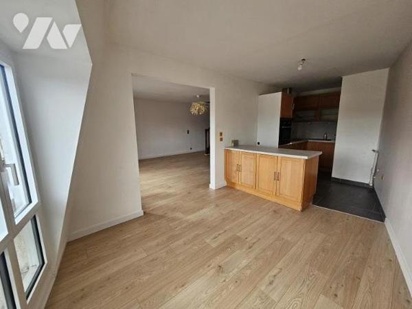 SUPERBE TYPE 3 CENTRE