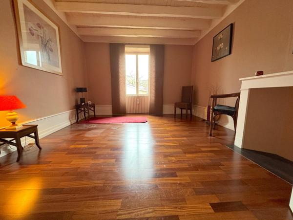 Maison 5 pièces 195 m²