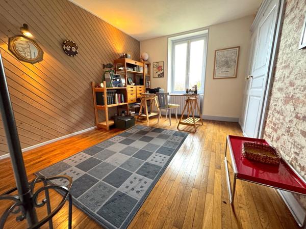 Maison 5 pièces 195 m²