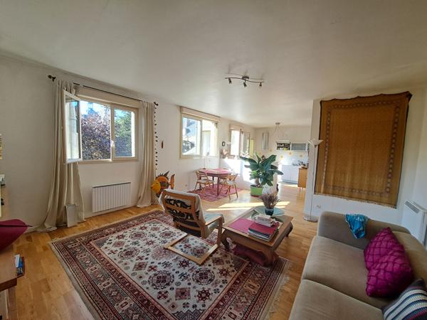 APPARTEMENT LUMINEUX EN CENTRE VILLE DE LA FLECHE