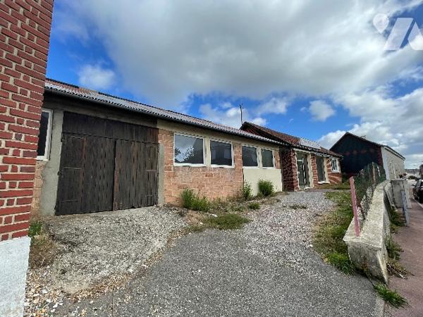 BATIMENTS CENTRE DE BEAUCAMPS LE VIEUX