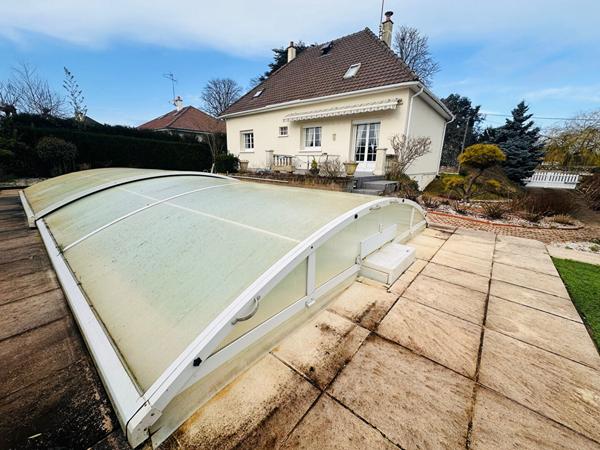 Maison Villebarou 6 pièce(s).