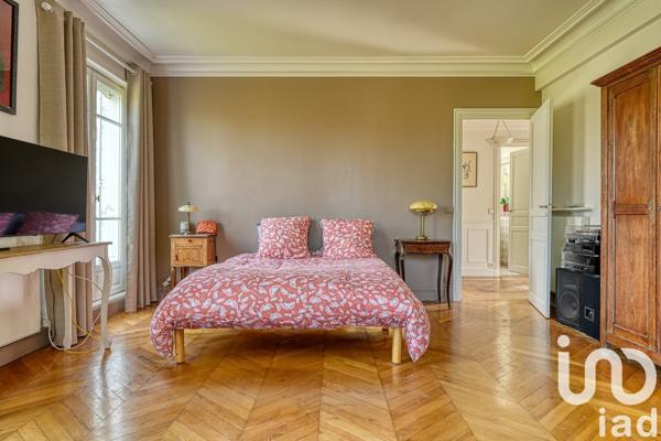 Demeure 11 pièces de 253 m² à Le Vésinet (78110)