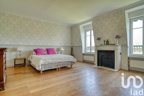 Demeure 11 pièces de 253 m² à Le Vésinet (78110)