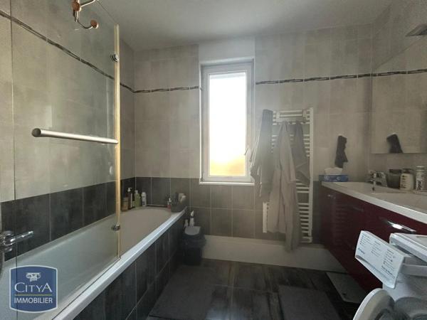 Appartement à louer 4 pièces 82.05m² Metz (57070)