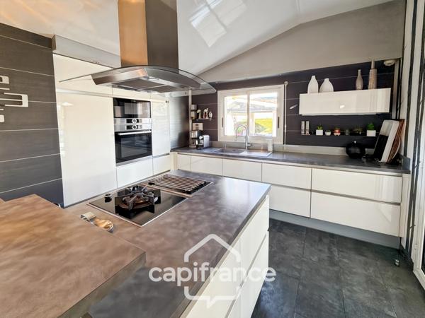 Maison d’architecte rénovée avec piscine – Quartier Chante Cigale à Gujan-Mestras