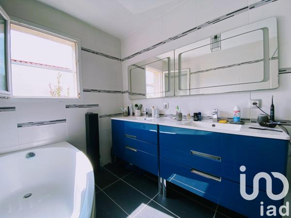 Maison à vendre 6 pièces 141 m² Le Château-d'Oléron