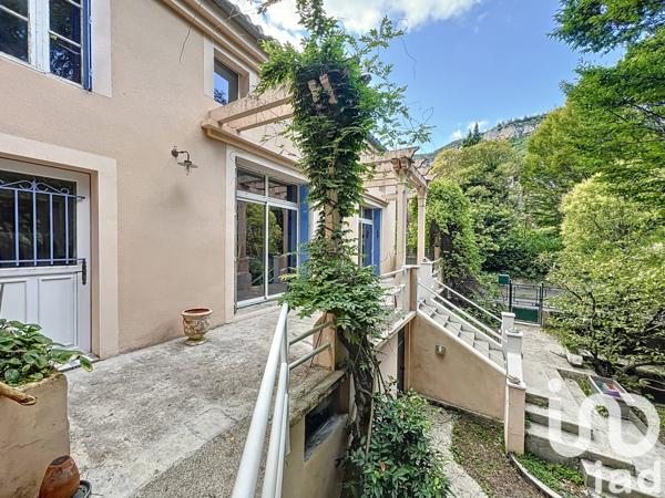 Maison à vendre 10 pièces 216 m² Millau