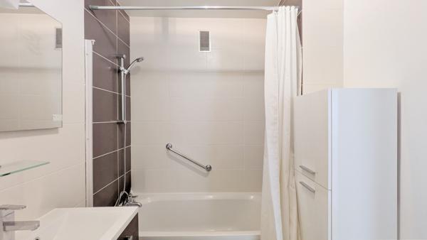 Appartement
         3 pièces
        - 65 m² Exclusivité 600 000 € *
