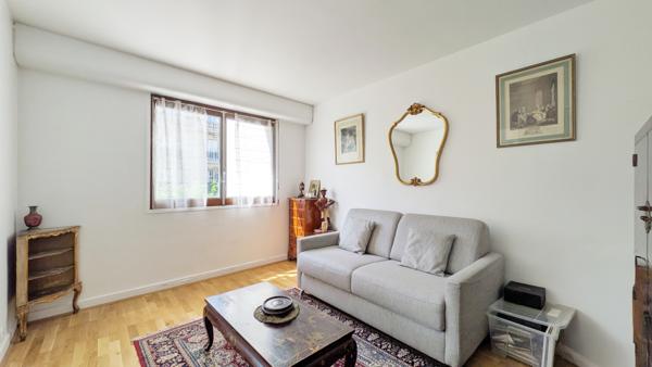 Appartement
         3 pièces
        - 65 m² Exclusivité 600 000 € *