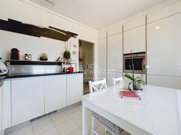 Appartement 3 pièce(s) 2 chambre(s) 76 m²