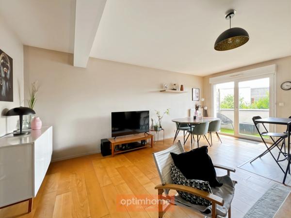 Vezin-le-Coquet – T4 lumineux avec entrée indépendante et parking en sous-sol sécurisé