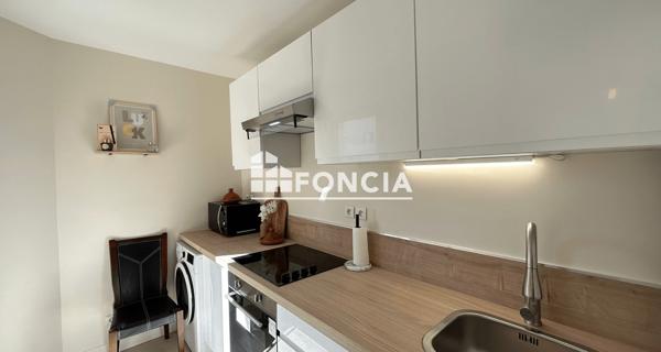 Location Appartement meublé 2 pièces 49.27 m² - Paris 75016