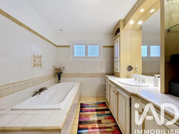 Maison à vendre 5 pièces 130 m² Fayence