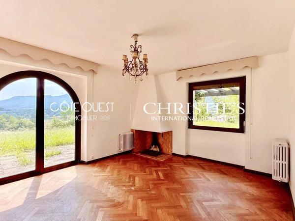À vendre Urrugne - Villa d'architecte sur un terrain d'un hectare