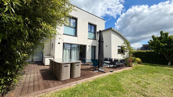 Maison Bois Guillaume 150m² - 4 chambres + garage fermé accolé - Jardin 700m² - pléin sud - Vivable de plain pied - Suite parentale RDC - exposition sud - terrasse