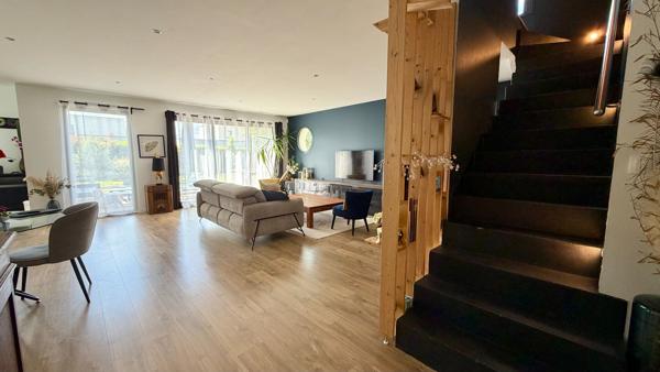 Maison Bois Guillaume 150m² - 4 chambres + garage fermé accolé - Jardin 700m² - pléin sud - Vivable de plain pied - Suite parentale RDC - exposition sud - terrasse