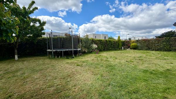 Maison Bois Guillaume 150m² - 4 chambres + garage fermé accolé - Jardin 700m² - pléin sud - Vivable de plain pied - Suite parentale RDC - exposition sud - terrasse
