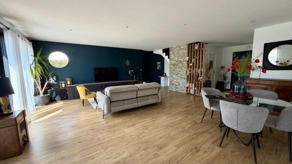 Maison Bois Guillaume 150m² - 4 chambres + garage fermé accolé - Jardin 700m² - pléin sud - Vivable de plain pied - Suite parentale RDC - exposition sud - terrasse