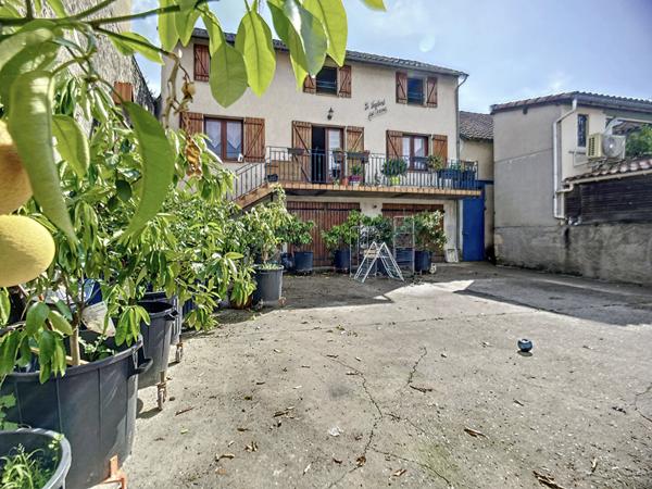 A vendre Immeuble de rapport avec maison T5, Local commercial et appartement