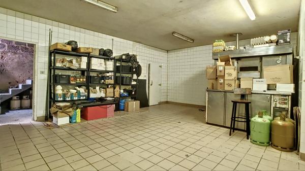 A vendre Immeuble de rapport avec maison T5, Local commercial et appartement