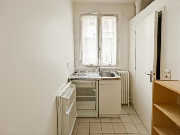Studette proche Place Victor Hugo