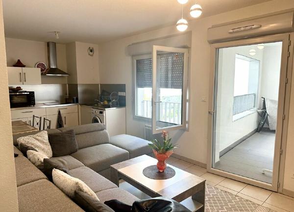 Appartement à vendre    2 pièces • 42,72 m2 Marseille 3