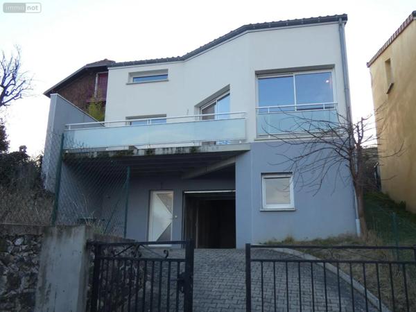 Location - Maison Clermont-Ferrand 63000 6 pièces 128 m 2 395 m 2