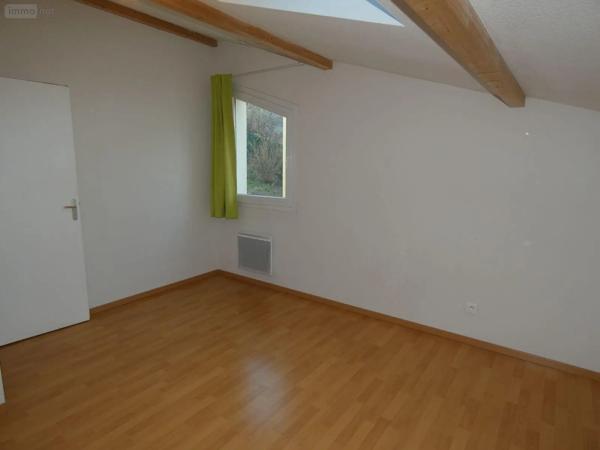 Location - Maison Clermont-Ferrand 63000 6 pièces 128 m 2 395 m 2