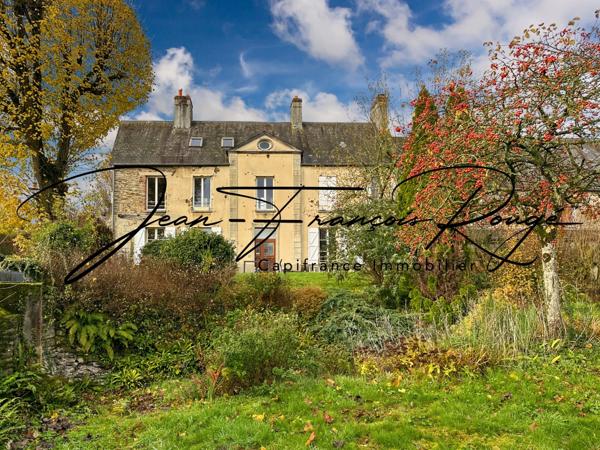Rare à la vente, à la limite entre Agneaux et Saint-Lô, charmante maison en pierres de 164 m² datant du 19ème !!!