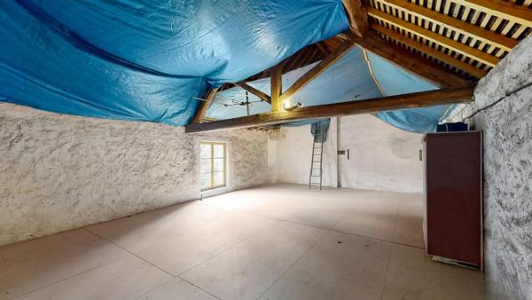 Belle longère de 144m² avec une grange de 90m²