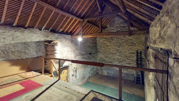 Belle longère de 144m² avec une grange de 90m²