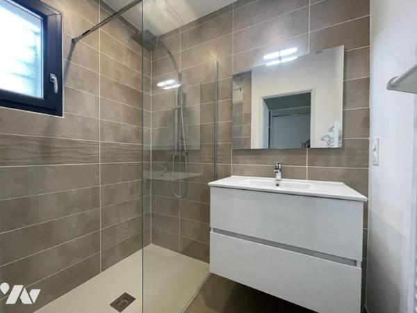 VILLA NEUVE T4 R+1  de 121m² habitables SUR TERRAIN 618m²