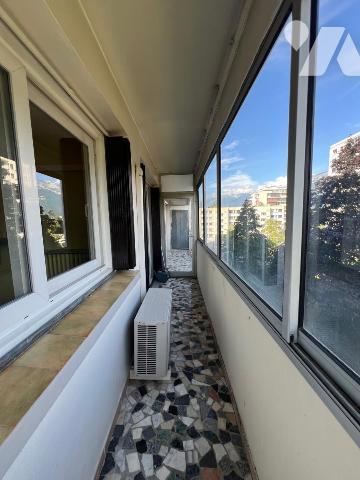 Eybens : Rue Jean Racine