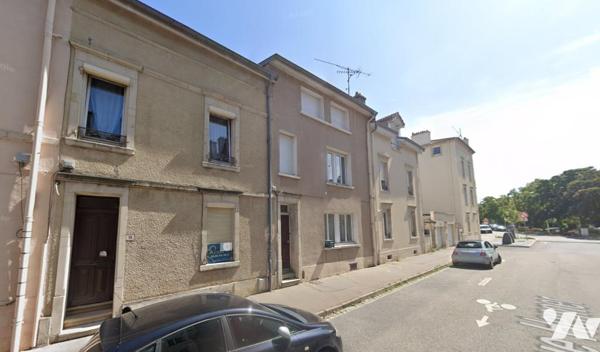 NANCY - IMMEUBLE de 3 T2