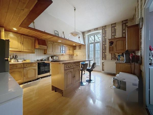 Immeuble de caractère à fort potentiel – Idéal investisseur 395 000 €