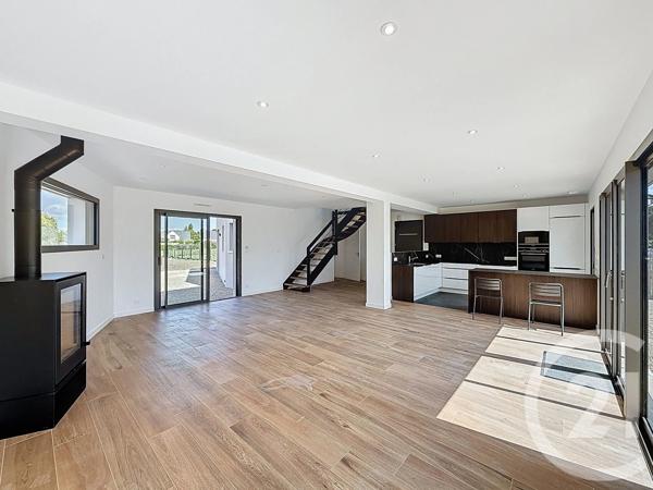 Maison à vendre  5 pièces - 135,40 m 2   GUERANDE  - 44