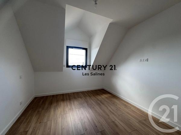 Maison à vendre  5 pièces - 135,40 m 2   GUERANDE  - 44