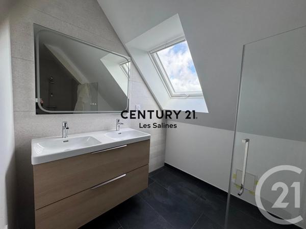 Maison à vendre  5 pièces - 135,40 m 2   GUERANDE  - 44