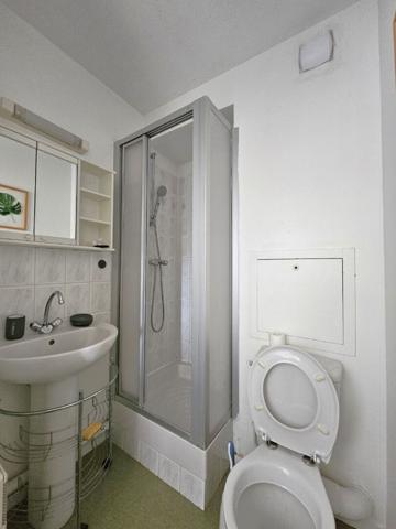 Studio en face de la FAC Pasteur