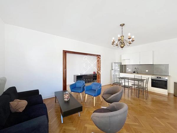 T5 MEUBLE AVEC GRANDE TERRASSE – BRON