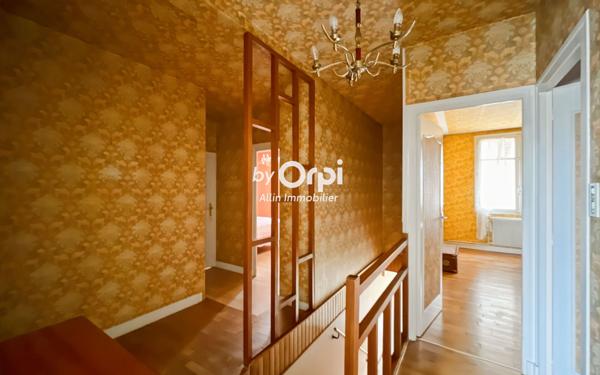 Maison à vendre    6 pièces •  Désertines