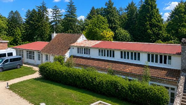 Opportunité rare – Idéal investisseur – Fort potentiel de développement – Ensemble immobilier unique de plus d