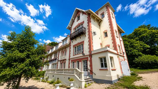 Opportunité rare – Idéal investisseur – Fort potentiel de développement – Ensemble immobilier unique de plus d