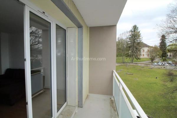 Location Appartement 3 pièces 57 m2 à Morestel